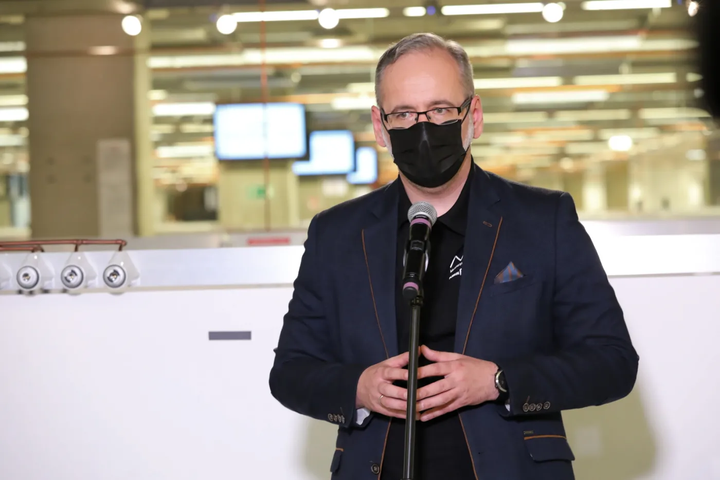 Niedzielski o nowych zakażeniach: Dochodzimy do minimalnego pułapu, jest ryzyko odwrócenia tendencji