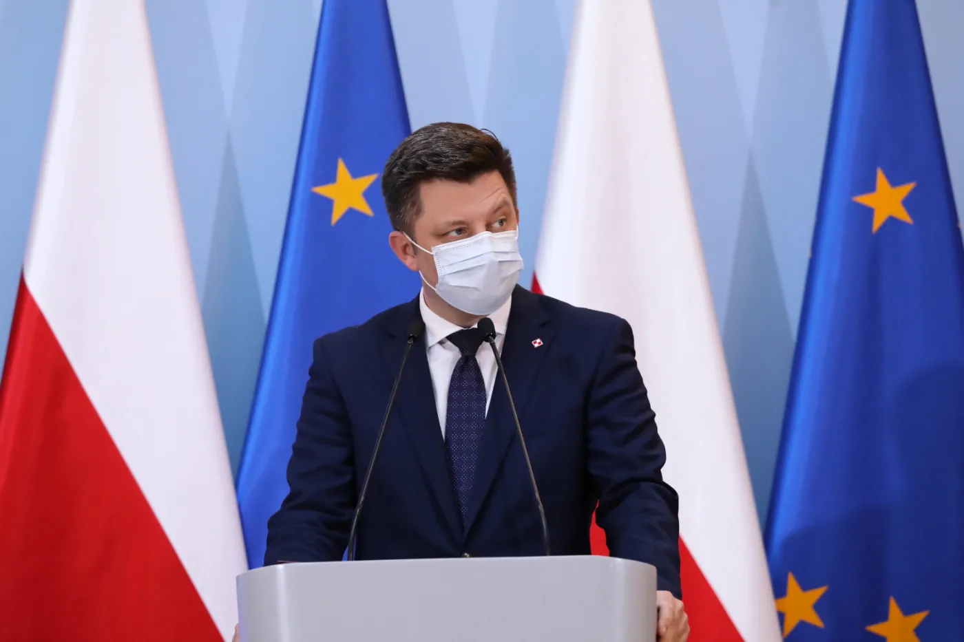 Obowiązek szczepień w Polsce? Dworczyk: W tej chwili nie ma takiego planu