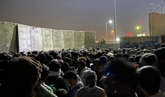 Kabul: talibowie zablokowali Afgańczykom dojazd do lotniska