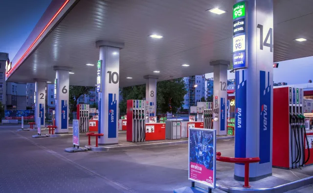 Reuters: PKN Orlen otrzyma zgodę KE na przejęcie Lotosu dzięki nowym propozycjom
