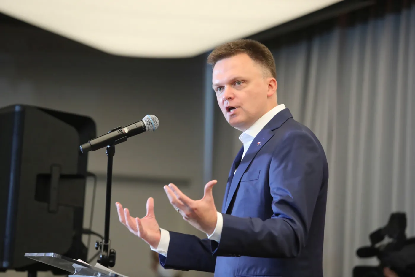 Hołownia: Większość Polaków chce Polski europejskiej i samorządowej