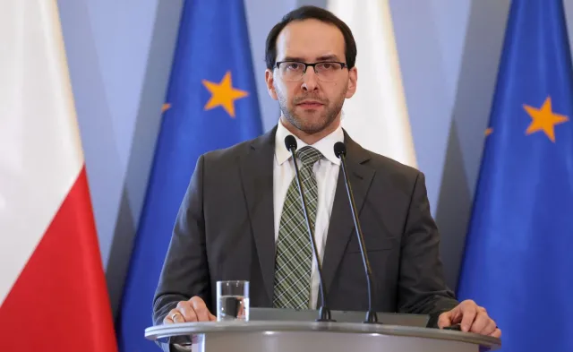 Żaryn: migranci otrzymują instrukcje, związane z długotrwałym oddziaływaniem na Polskę