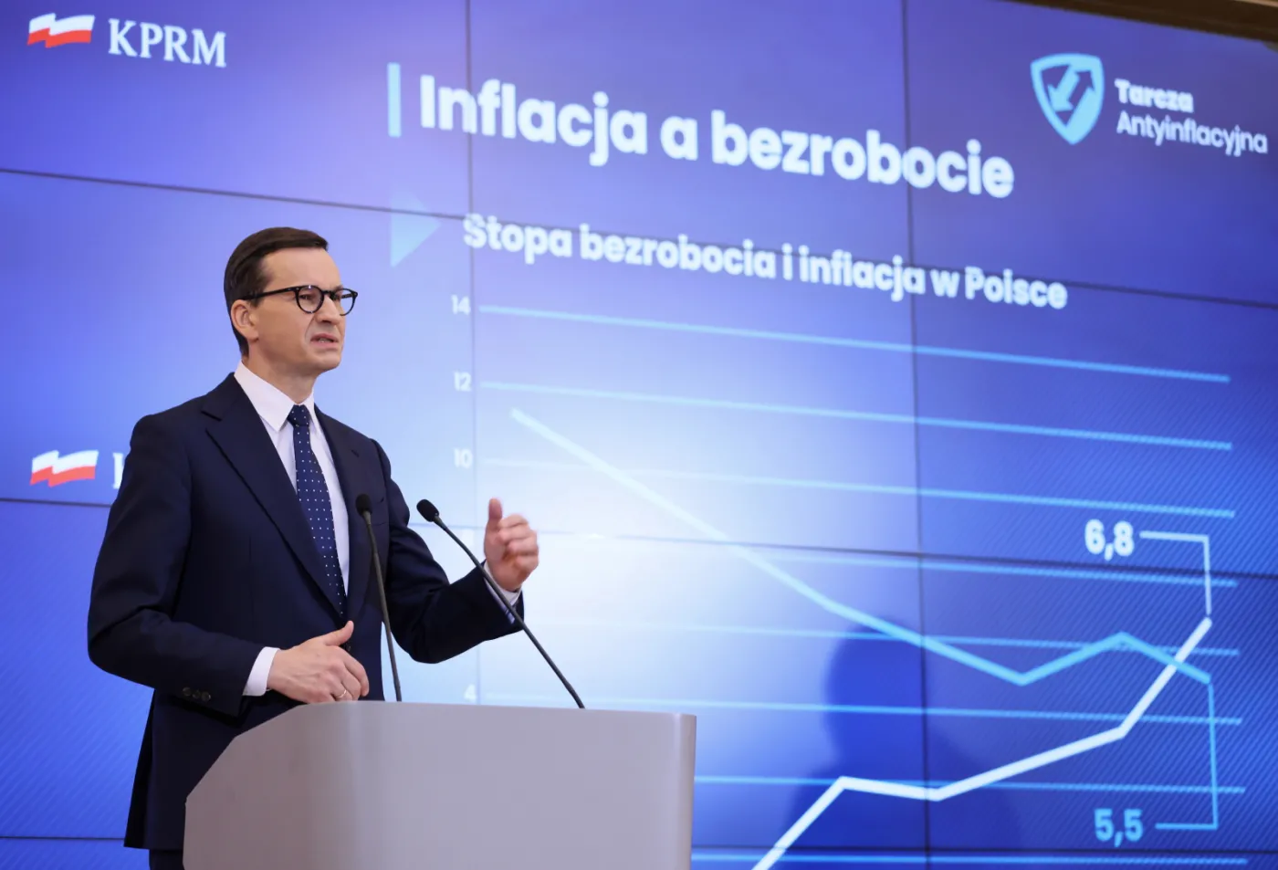 Obniżka cen paliw, spadek VAT na gaz i prąd. Oto szczegóły tarczy antyinflacyjnej