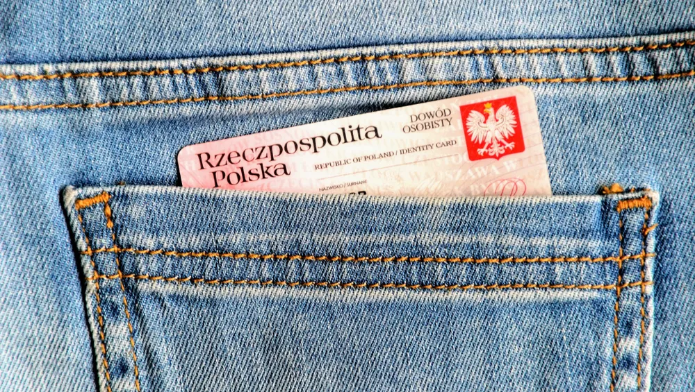 Wymiana dowodów osobistych czeka 2 miliony Polaków. Możesz dostać nawet 5 tys. zł kary