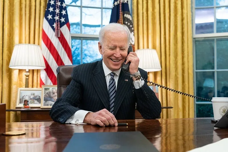 Joe Biden, telefon