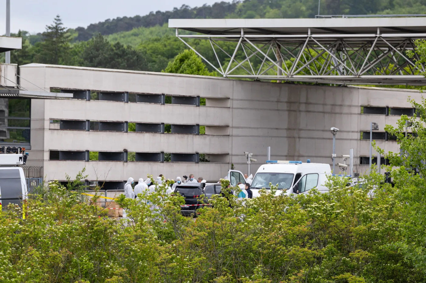 At least two prison guards killed during a shooting  in Incarville, France
