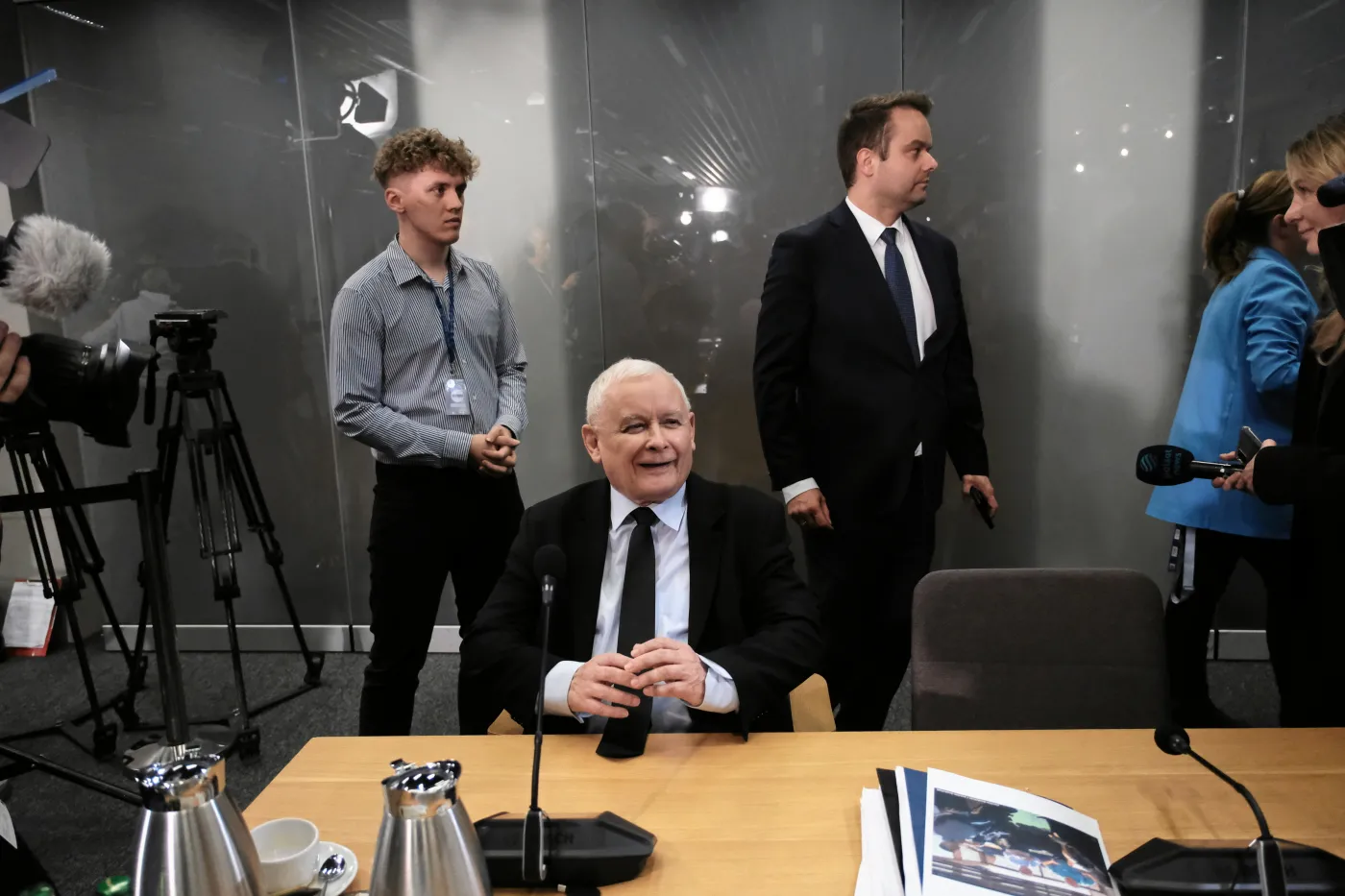 Prezes Kaczyński kontra komisja wizowa. Czy szef PiS stawi się w wyznaczonym terminie?