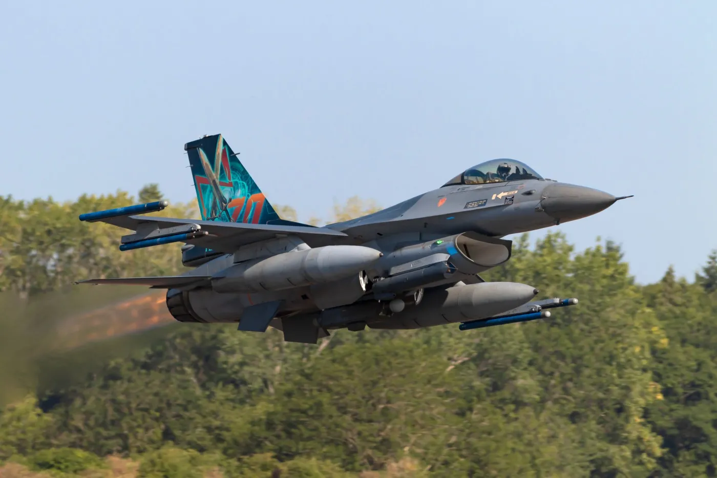 Holandia przekaże Ukrainie myśliwce F-16. Piloci będą mogli atakować nimi cele w Rosji
