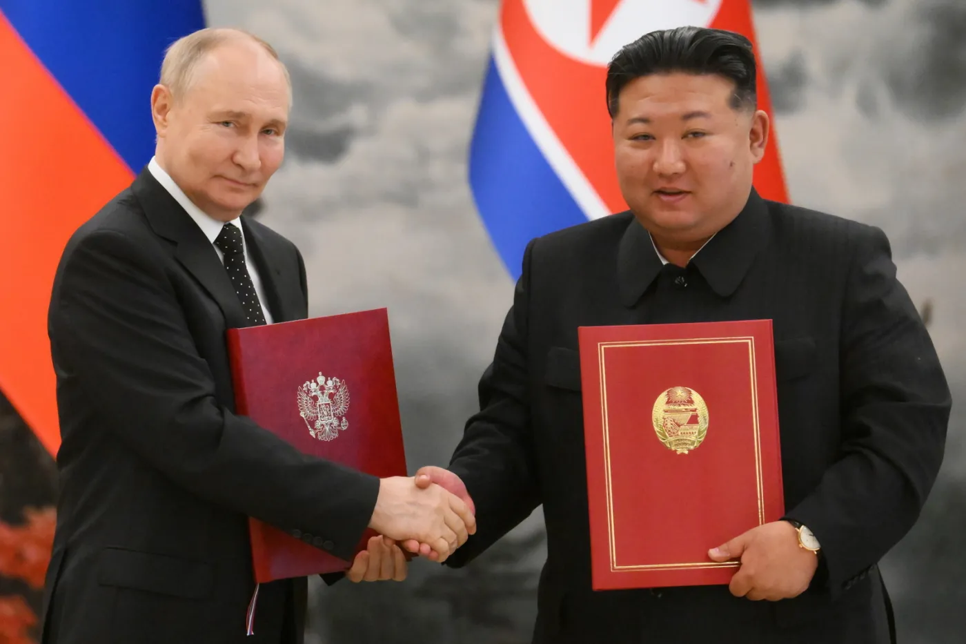 Russian President Putin meets Korean leader Kim Jong Un in Pyongyang