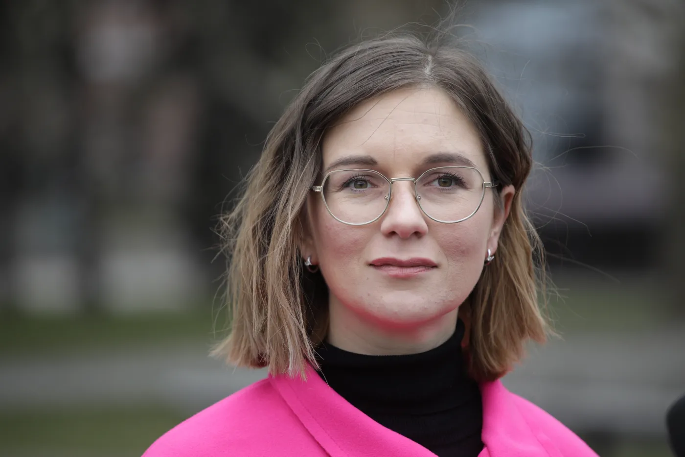 Konferencja prasowa Lewicy w Warszawie w sprawie rozkladów jazdy pociagów