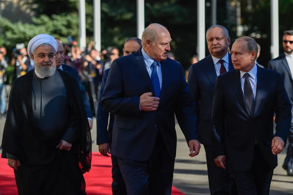 Łukaszenka zdradził Putina i teraz boi się zemsty. „Putin pokaże mu, kto rządzi”