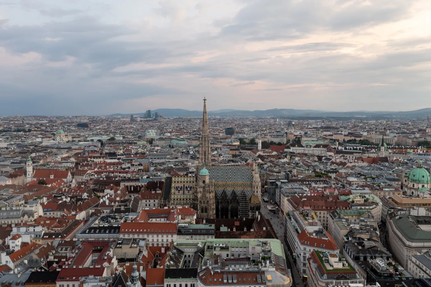 Praca w Austrii i braki kadrowe. Wiedeń chce wprowadzić zmiany dla obcokrajowców