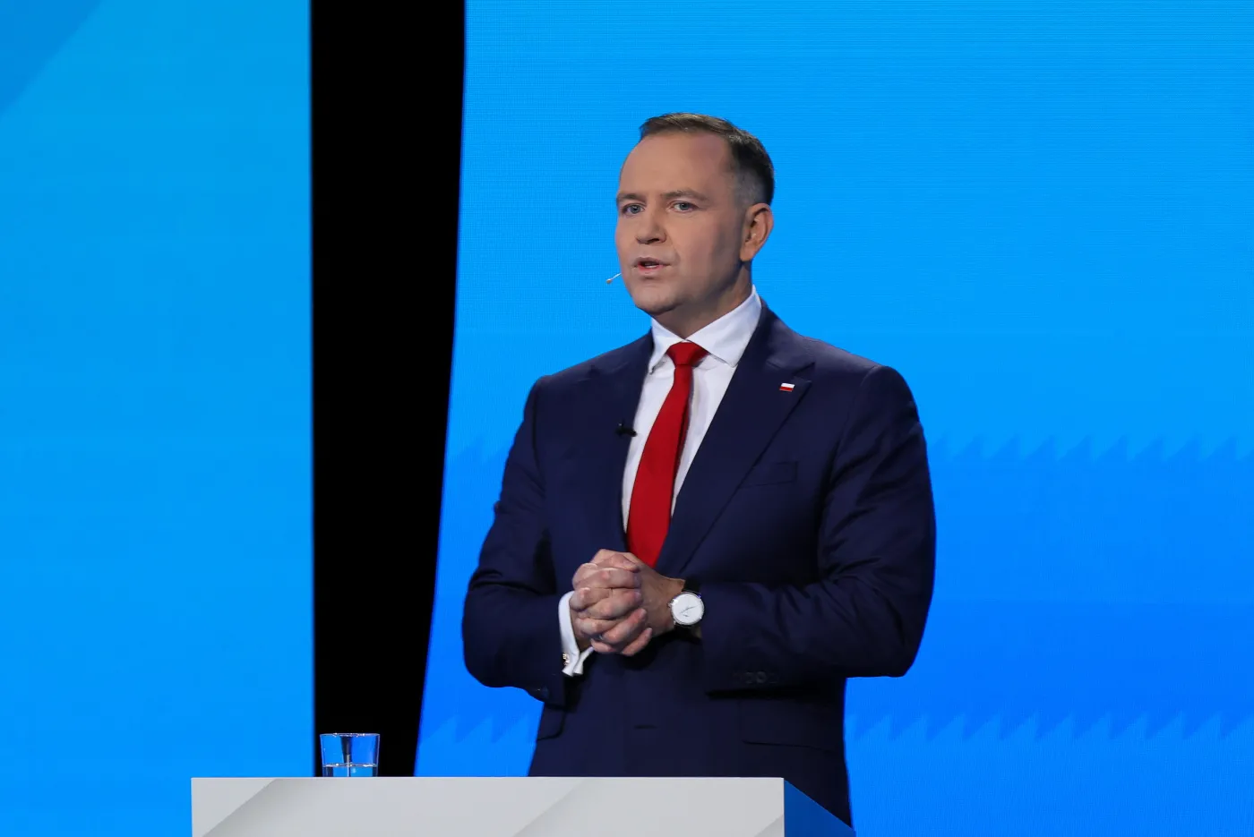 Karol Nawrocki w ogniu oskarżeń. Co tak wściekło kandydata PiS, że idzie na wojnę z Onetem?