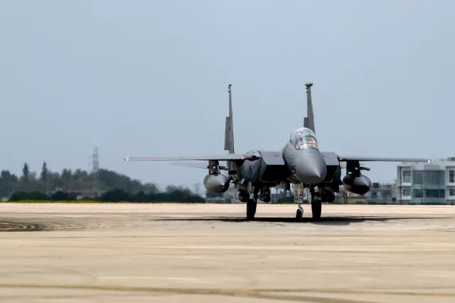 F-15EX dla Polski? Szybszy, większy i silniejszy. Czy warto kupić te samoloty?