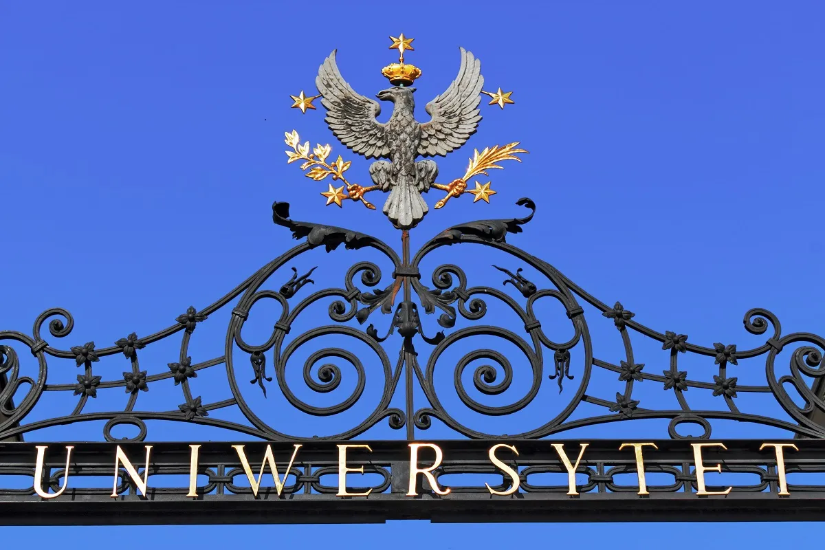 Bezpieczne uczelnie: MNiSW, MSWiA i ABW wzmacniają ochronę studentów i pracowników akademickich