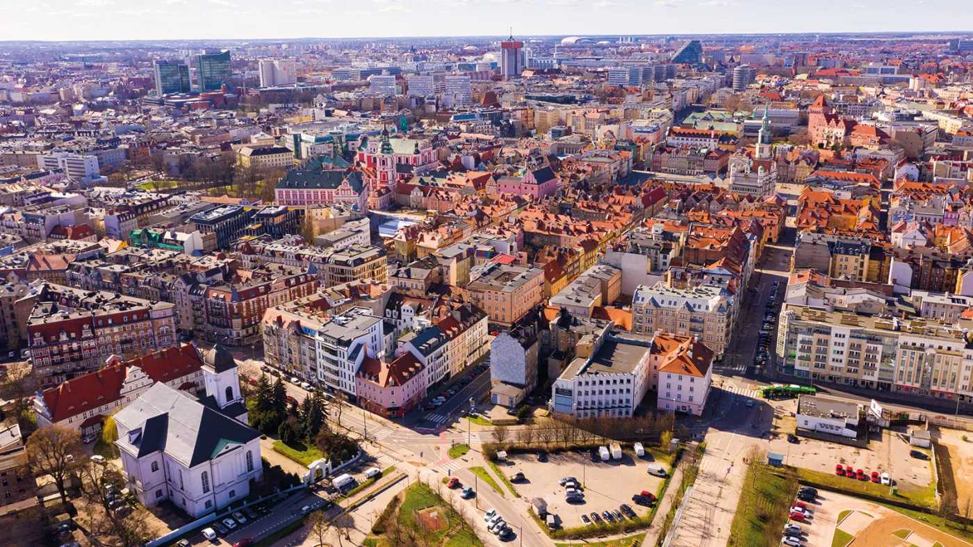Które miasta w Polsce się wyludniają? Ranking 18 stolic województw