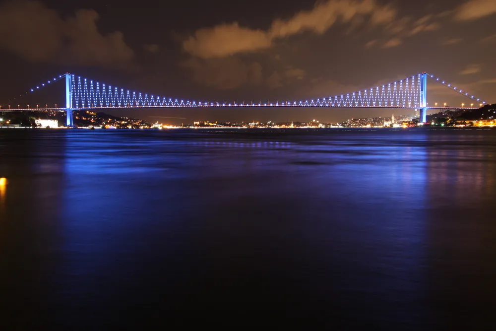 1313750-stambulshutter4.jpg