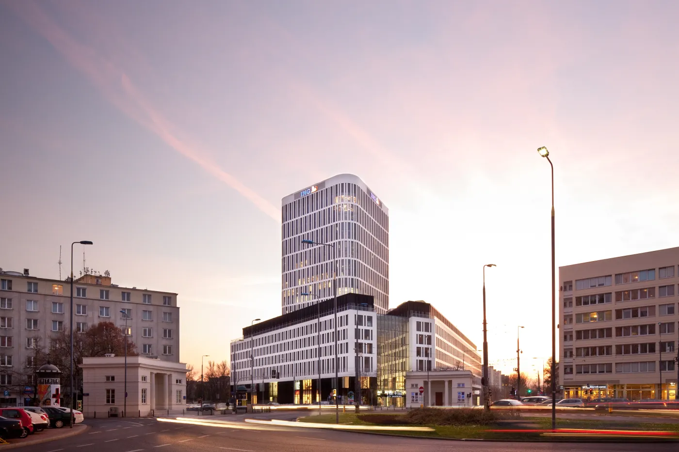 1717792-plac-unii-warszawa.jpg