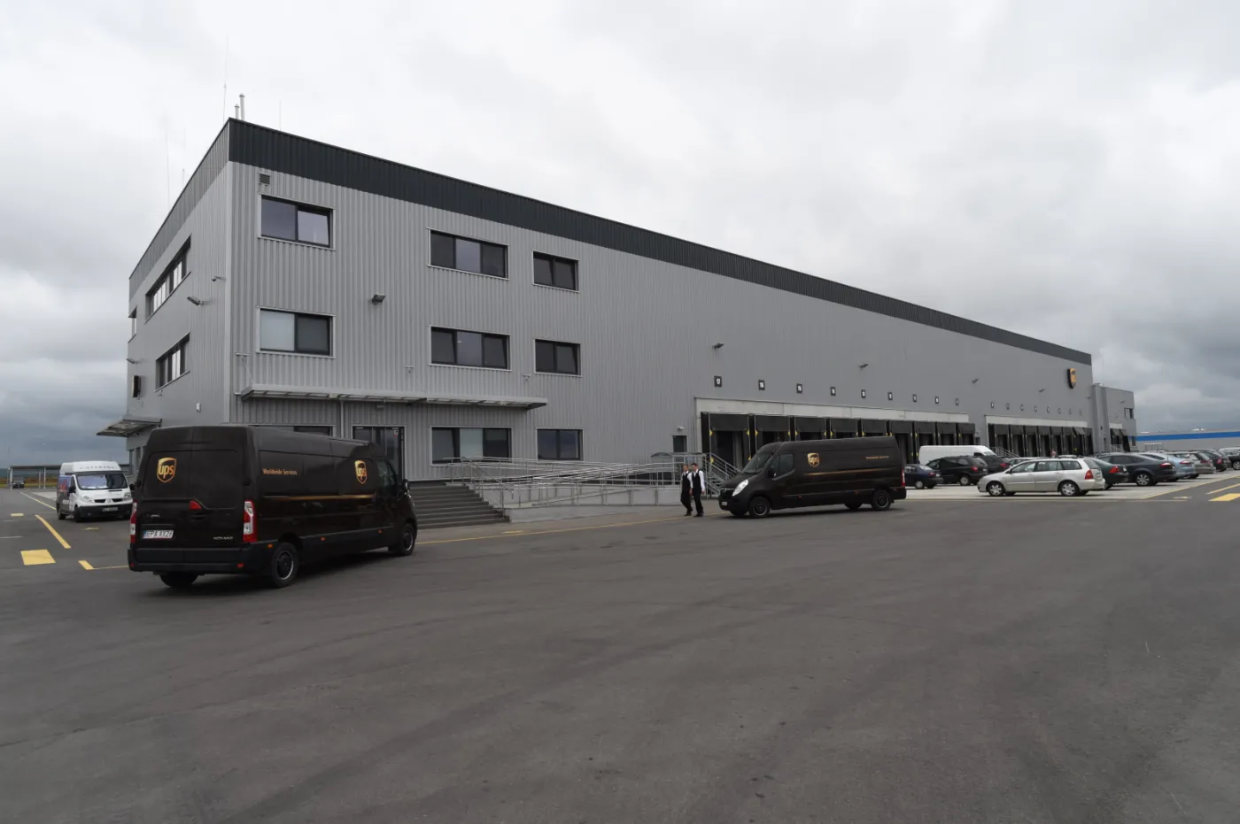 2295030-centrum-w-dobrej-k.jpg