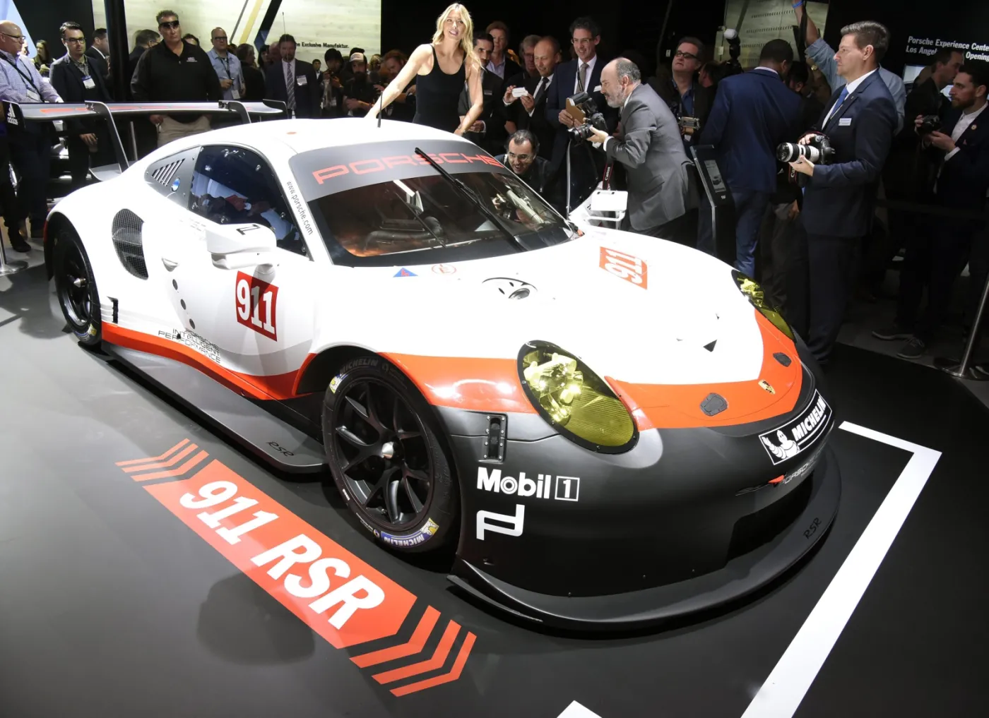 2726485-porsche-911-rsr.jpg