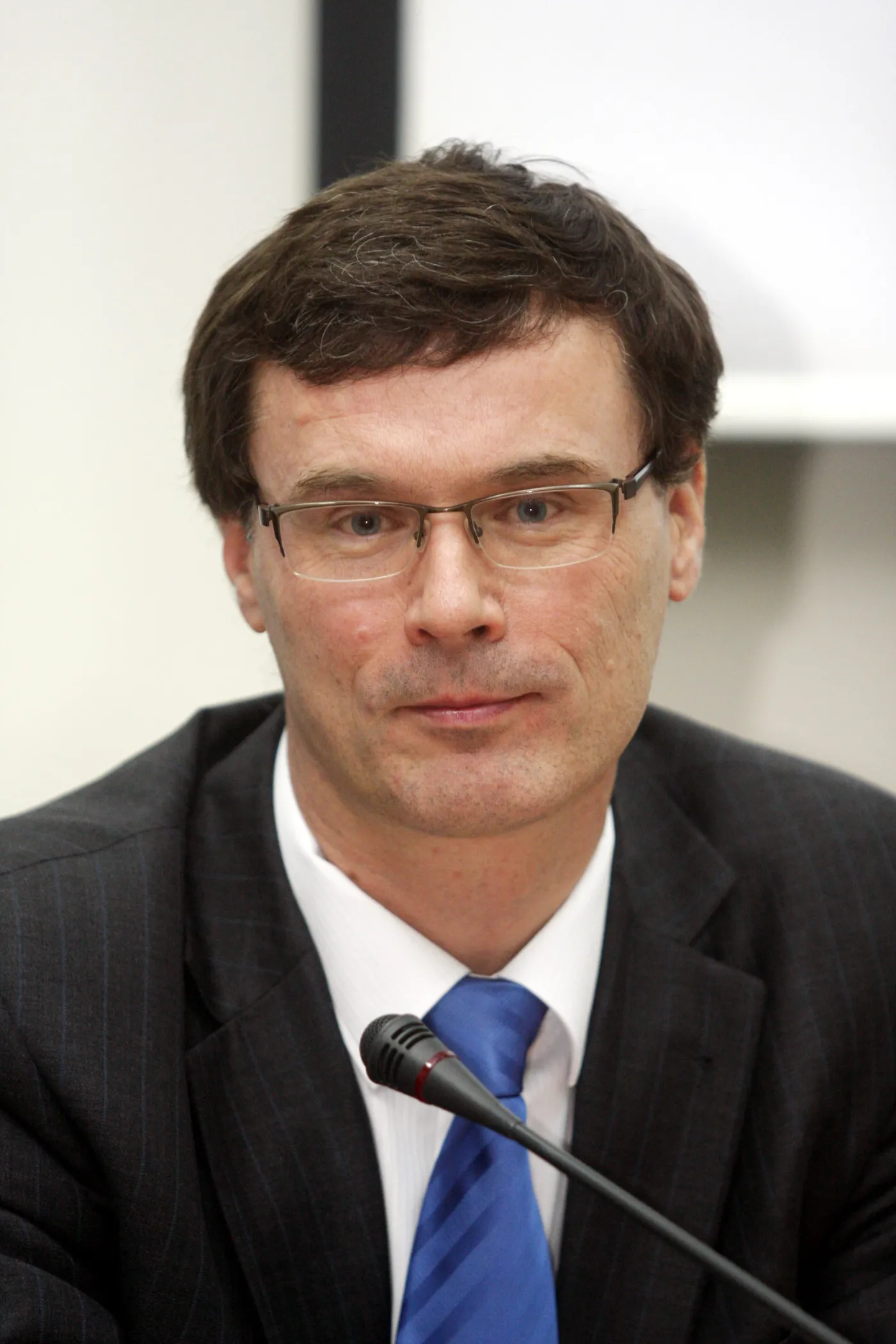 Zagraniczne inwestycje w Polsce spadną o jedną trzecią