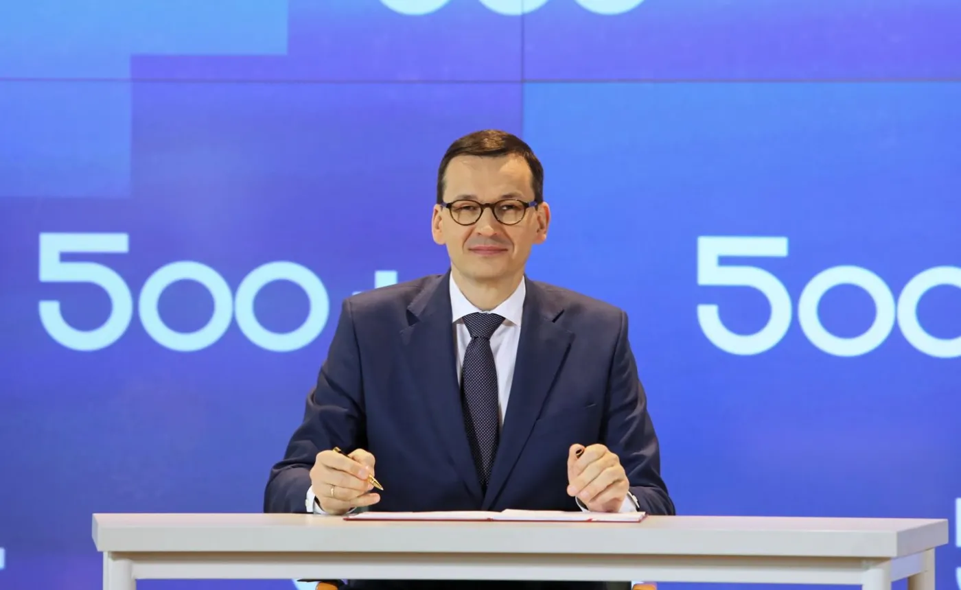 Majstersztyk Morawieckiego: Zabiera 15 proc. mówiąc, że oddaje 100 proc. [OPINIA]