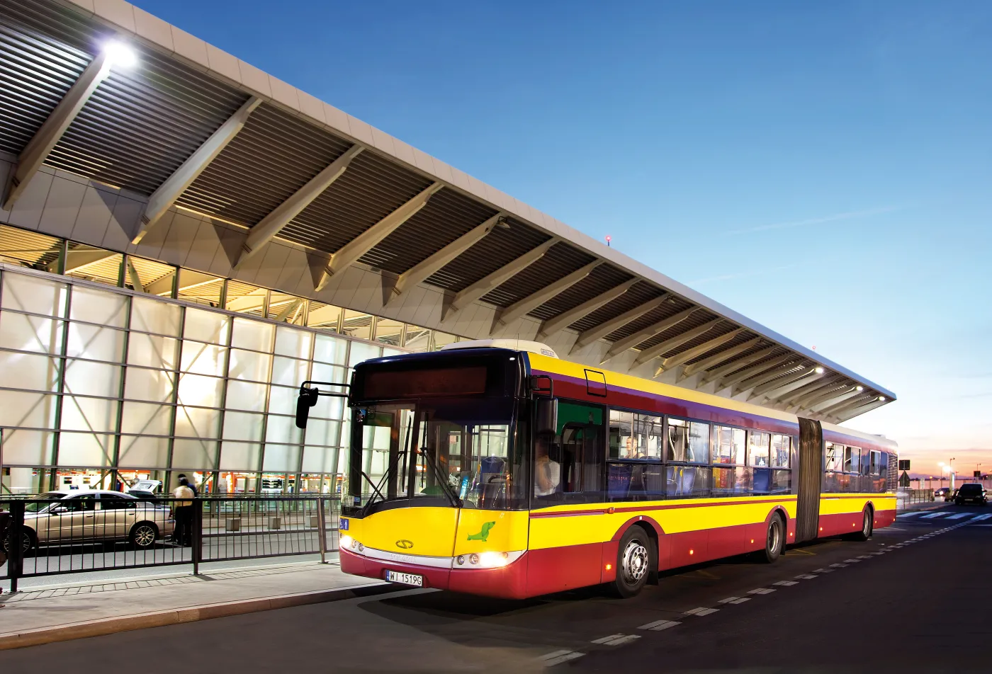60 autobusów dla Warszawy. Solaris podpisał kolejną umowę