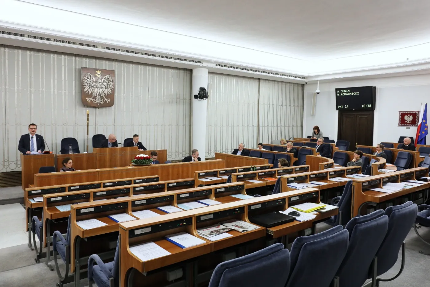 Premier: Proszę marszałka Senatu, aby jeszcze dziś zwołał Senat; nie traćmy żadnej godziny