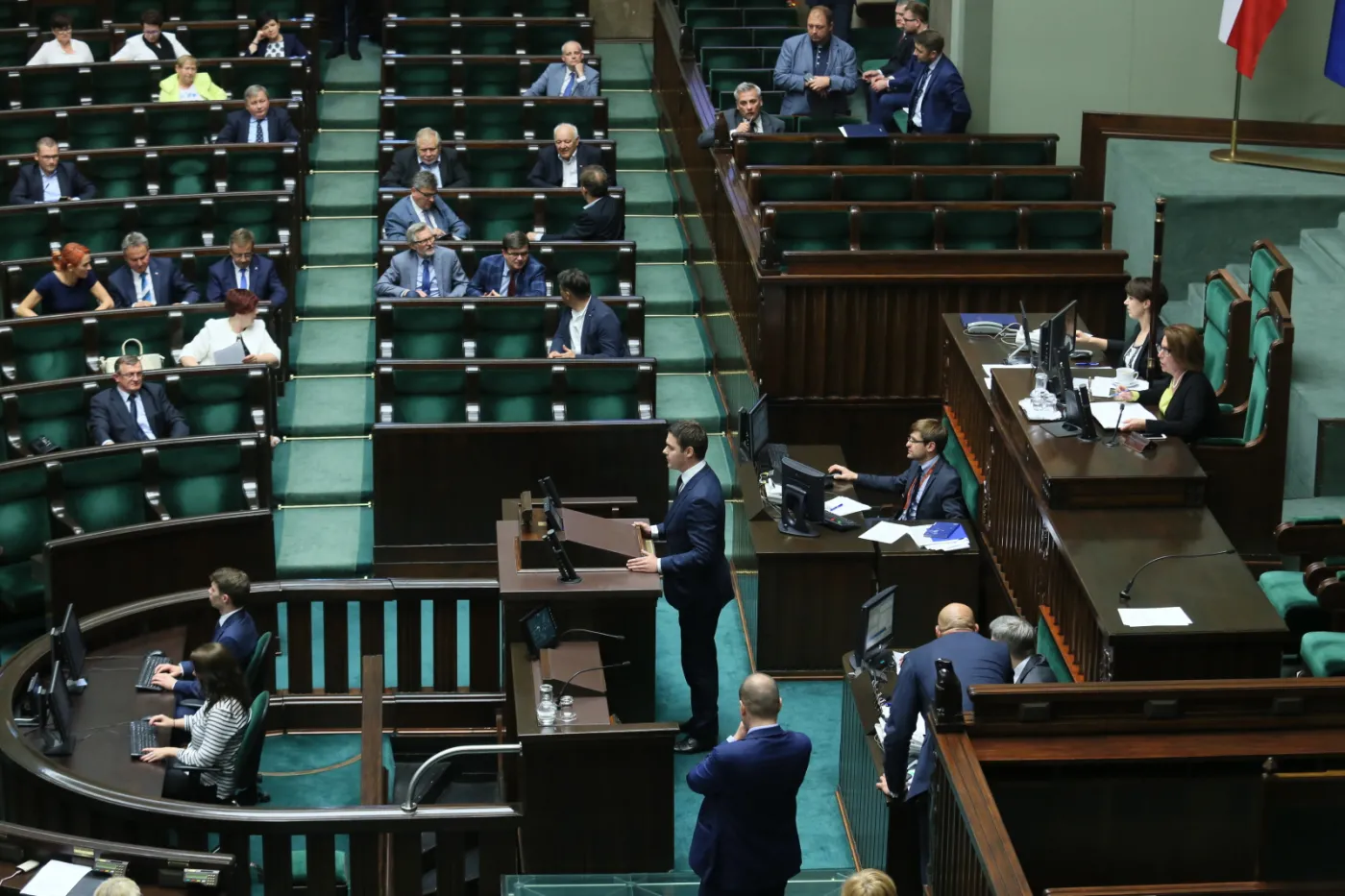 "Zła, antyludzka i antyobywatelska". Burzliwa debata w Sejmie o opłacie paliwowej