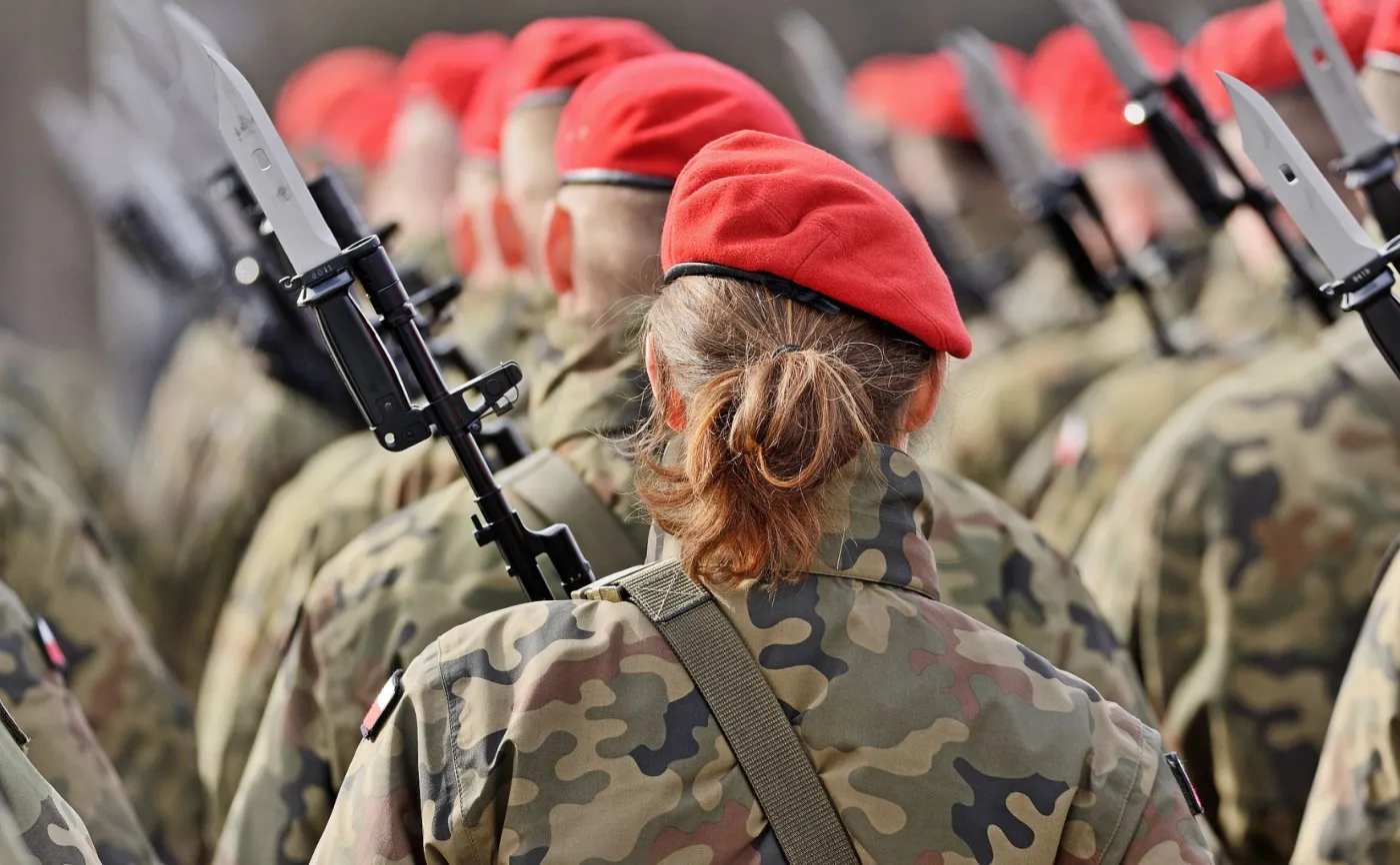 Kobieta kierowcą? Stereotypy płciowe dotyczące zawodów są wciąż silne
