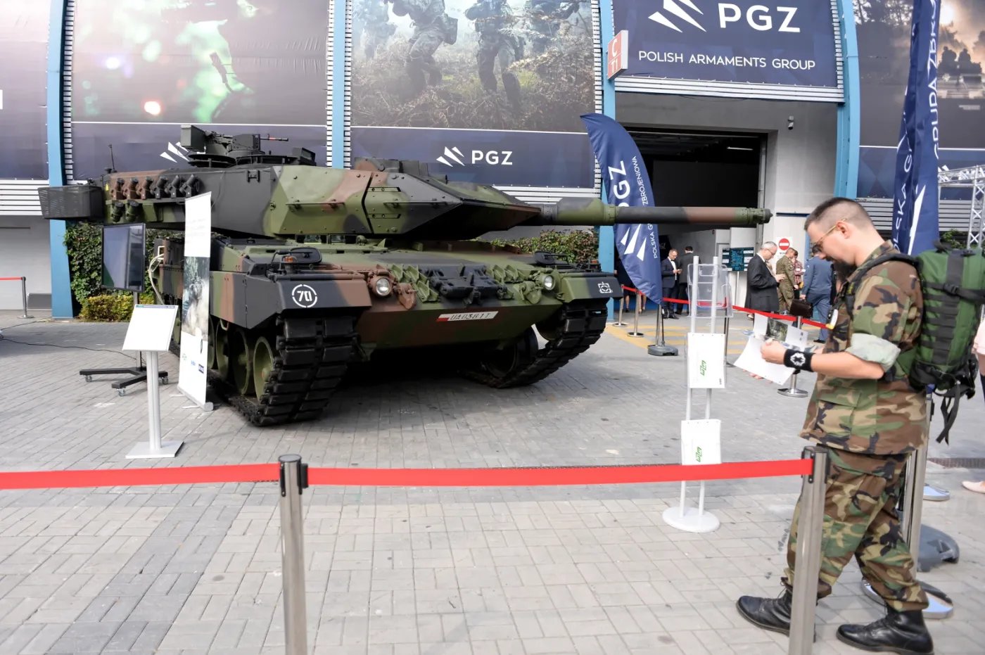 3606228-czolg-leopard-2a5.jpg