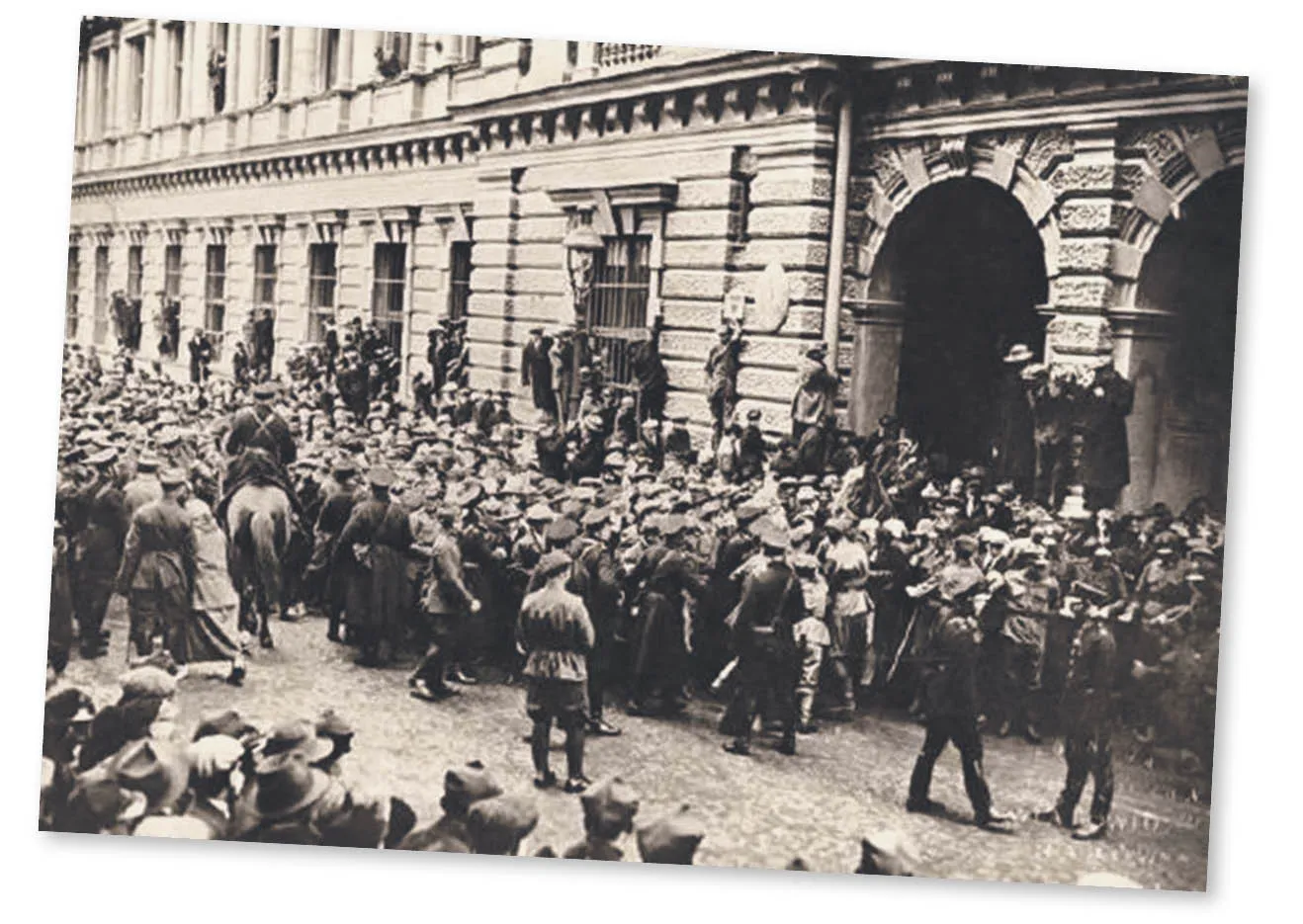 3850076-6-listopada-1923-r.jpg