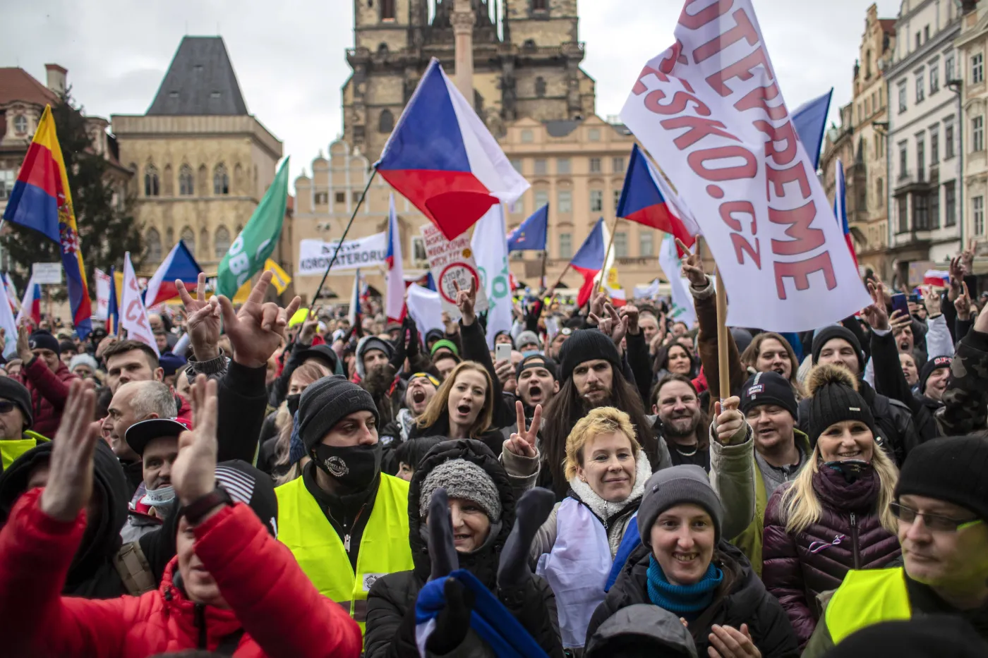 „Otwórzmy Czechy”. W Pradze protest przeciw działaniom rządu w sprawie epidemii