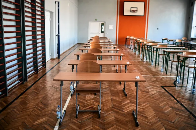 Egzamin ósmoklasisty: uczniowie mieli napisać opowiadanie lub rozprawkę
