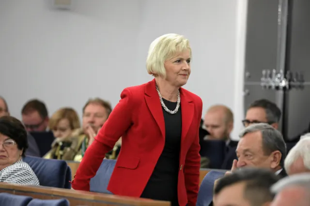 Komisja sejmowa poparła kandydaturą Staroń na RPO