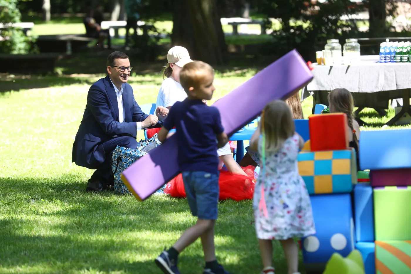 Strategia demograficzna 2040: Monolit preferujący małżeństwa, dyskryminujący inny model rodziny