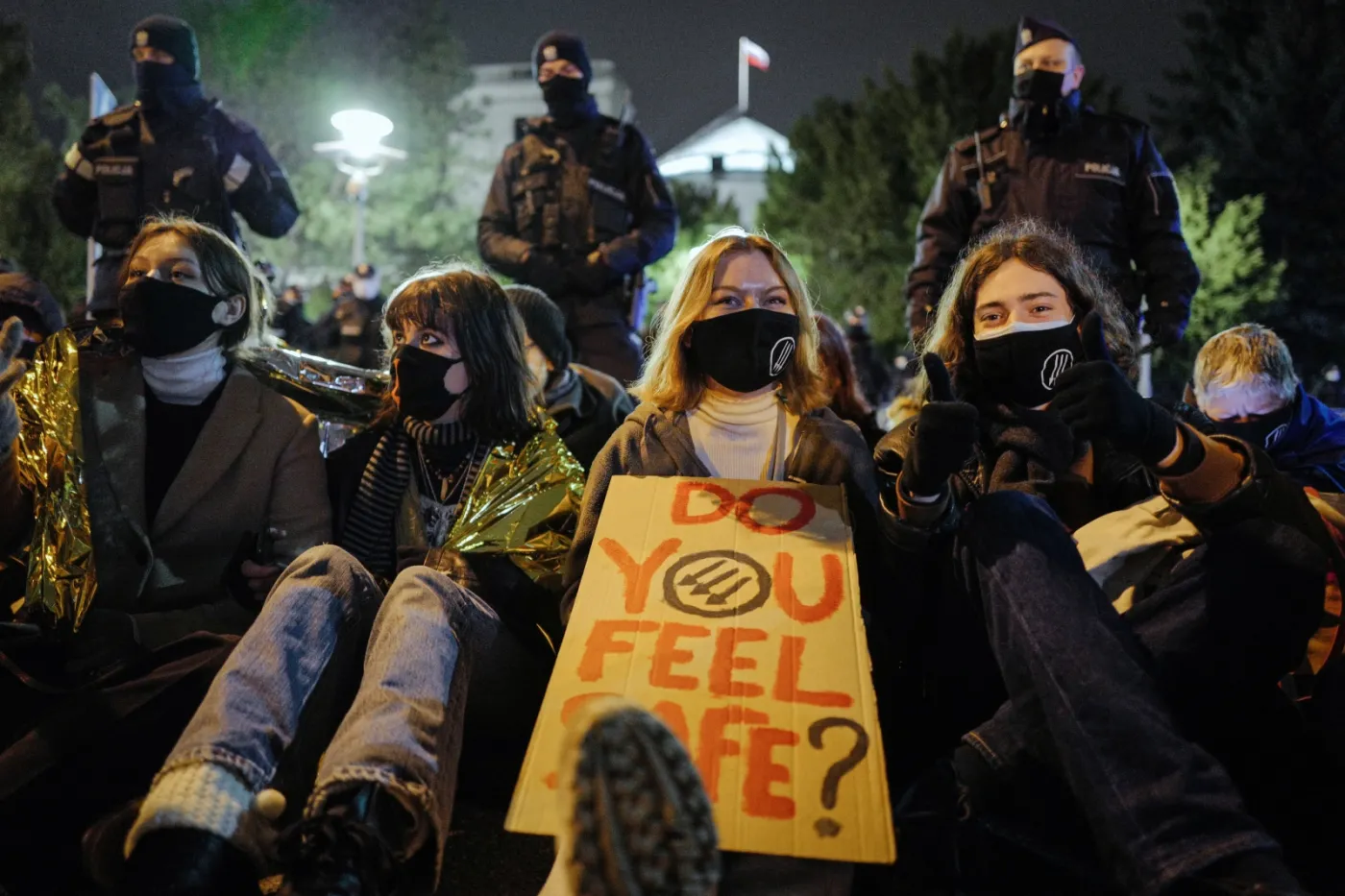 Pod Sejmem protestowano przeciw wypowiedzeniu konwencji stambulskiej