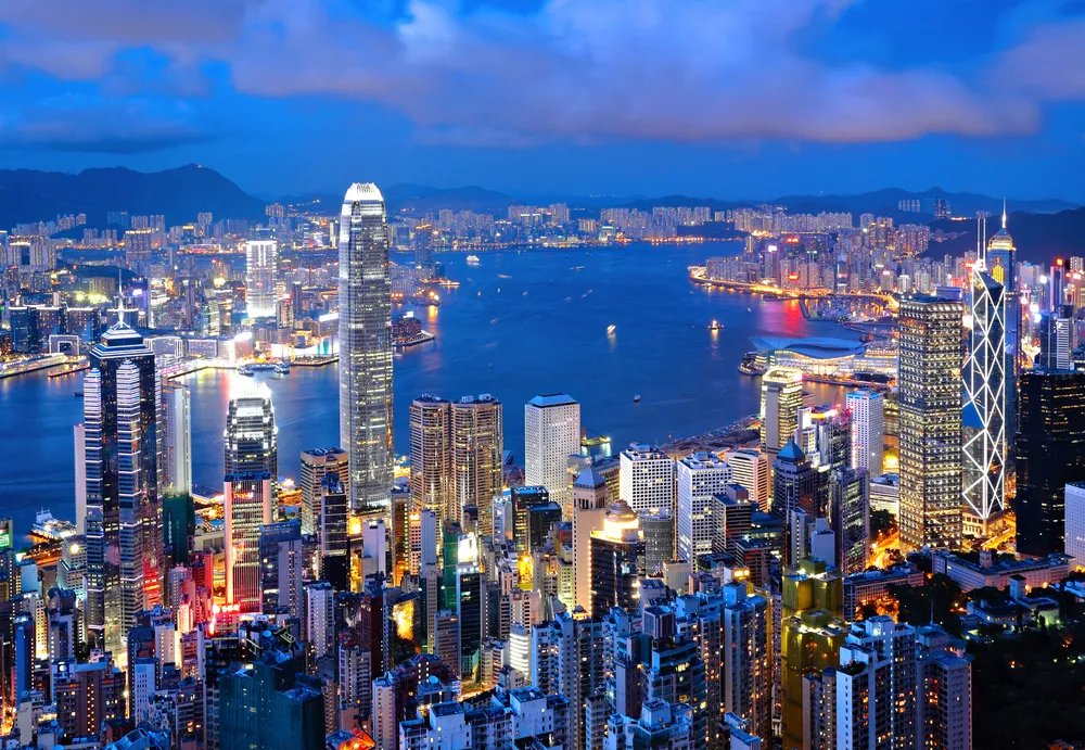 Hongkong: Pożar wieżowca WTC. Około 150 osób schroniło się na dachu budynku
