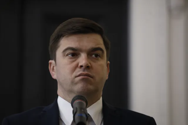 Obowiązkowe szczepienia dla służb medycznych od 1 marca