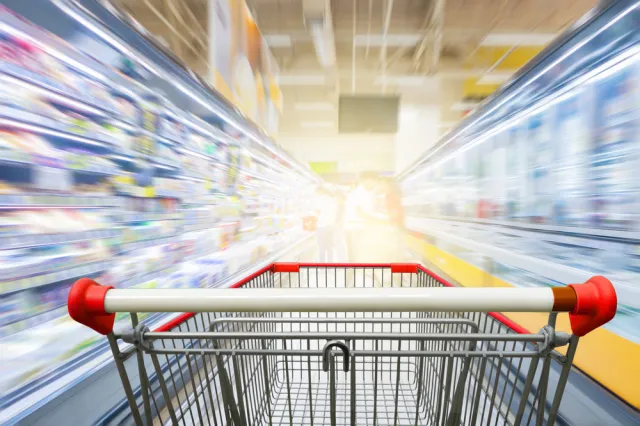 Jak obniżka VAT wpłynie na ceny? Wielu producentów zachowuje sceptycyzm