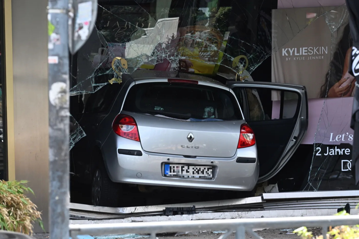 Kierowca wjechał w grupę ludzi w centrum Berlina