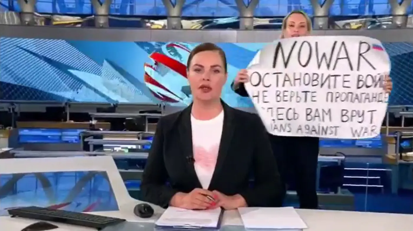 Rosyjska dziennikarka przerwała program protestem przeciwko wojnie w Ukrainie