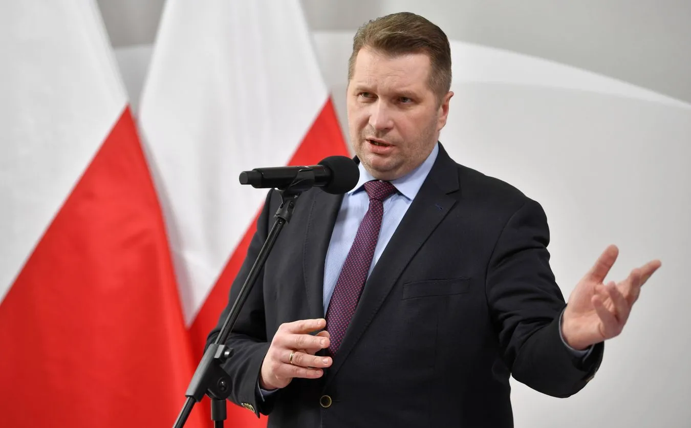 Czarnek: Do szkół wrócą najważniejsze elementy przysposobienia obronnego
