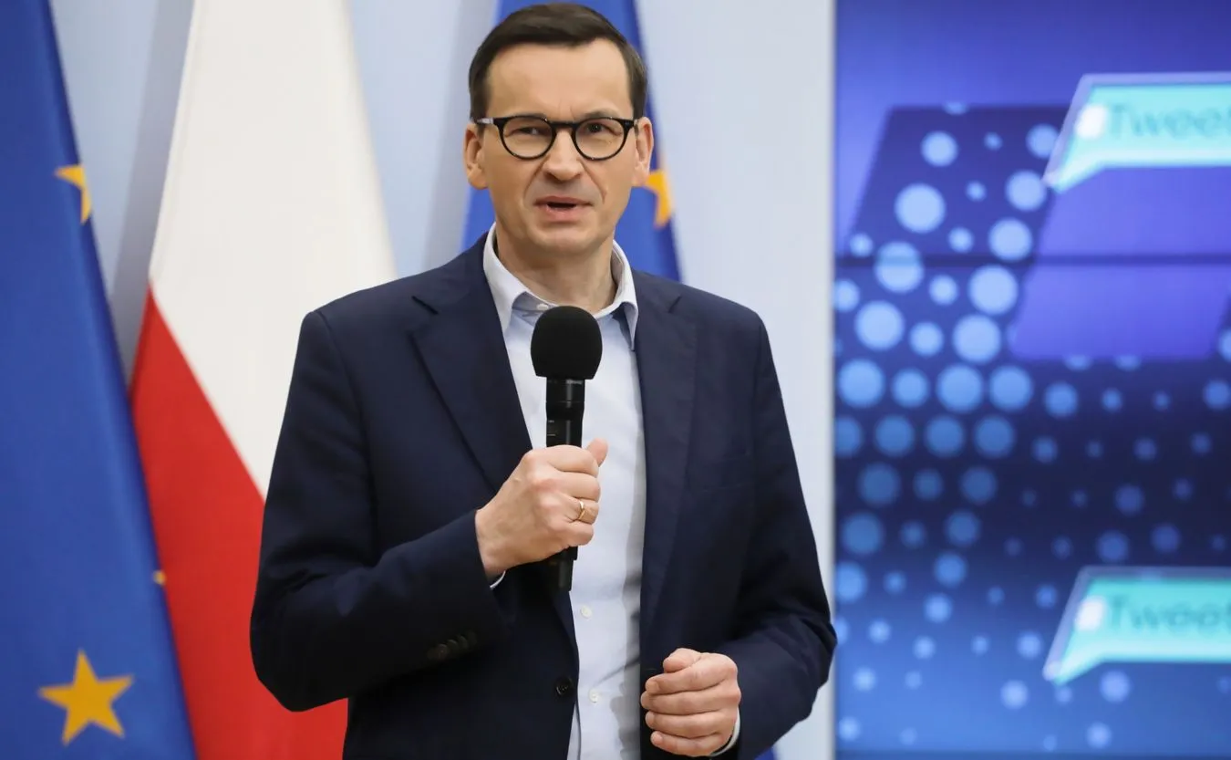 Morawiecki: Pandemia, wojna i kryzys energetyczny nie są tak skuteczne w dobijaniu firm jak rządy Tuska