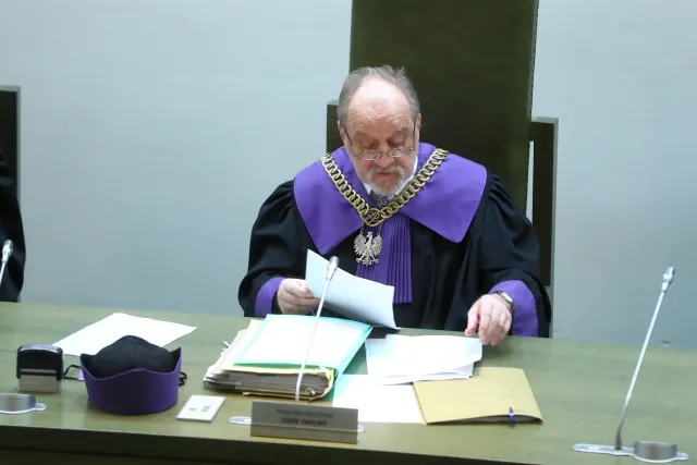 KRS zawiadamia prokuraturę ws. sędziego SN Józefa Iwulskiego. Sędzia Prusinowski: Izba Dyscyplinarna nie była sądem
