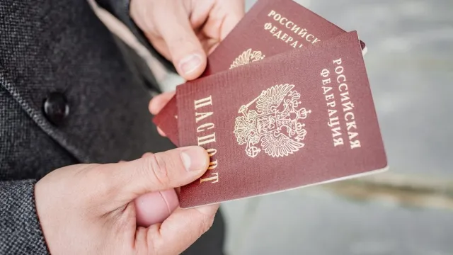 UE nie będzie akceptować paszportów wydawanych przez Rosję w anektowanych regionach Ukrainy i Gruzji