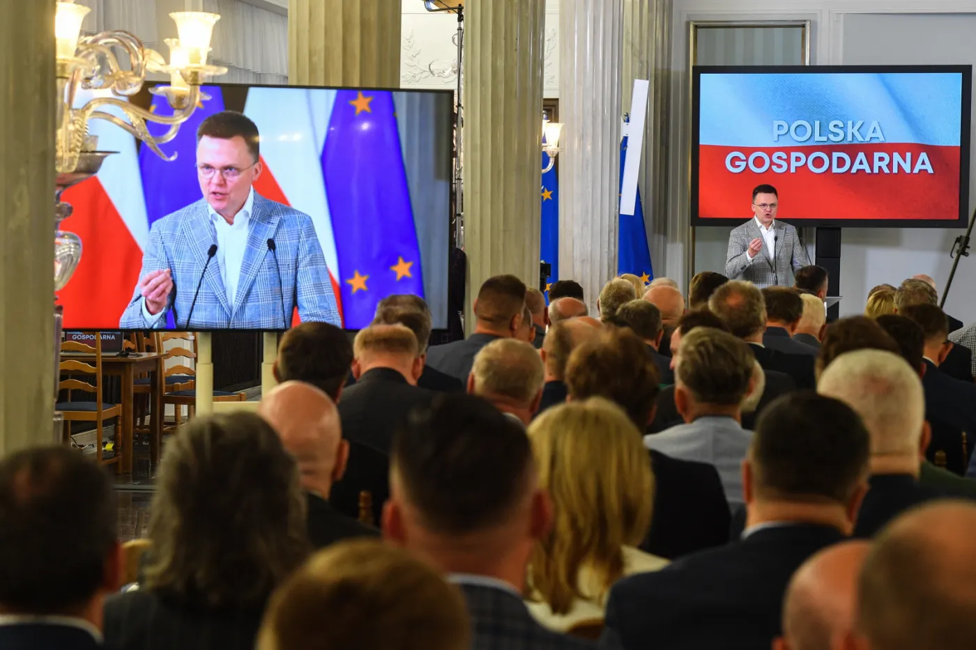 Hołownia przedstawił propozycje programowe Polski 2050. Chce wprowadzić m.in. wakacje od składek ZUS