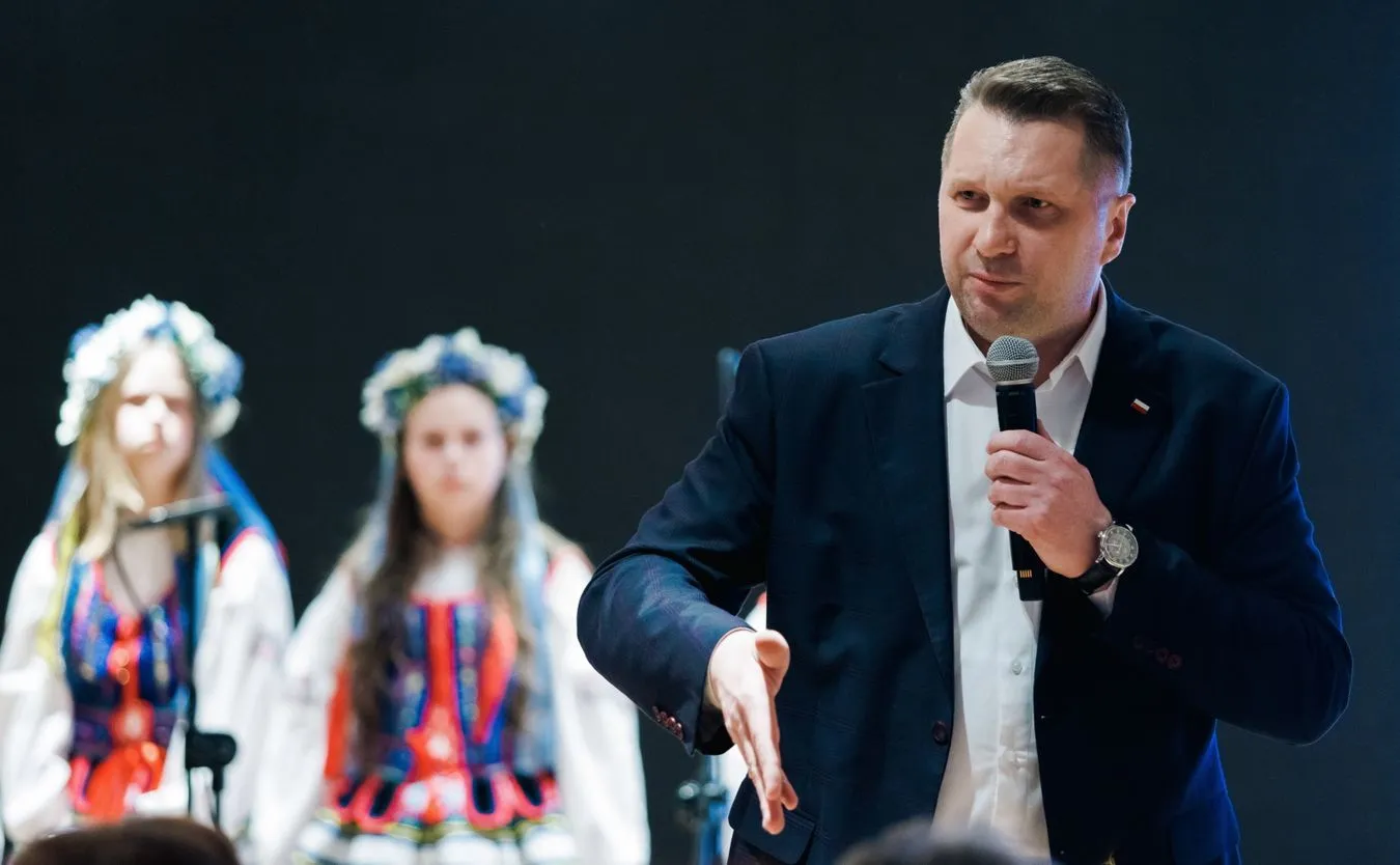 Czarnek: Okrojona podstawa programowa wejdzie w życie od 1 września 2024 r. [WYWIAD]