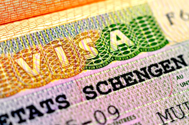 Cyfrowe wizy Schengen. Będzie szybciej, tylko trzeba wiedzieć jak