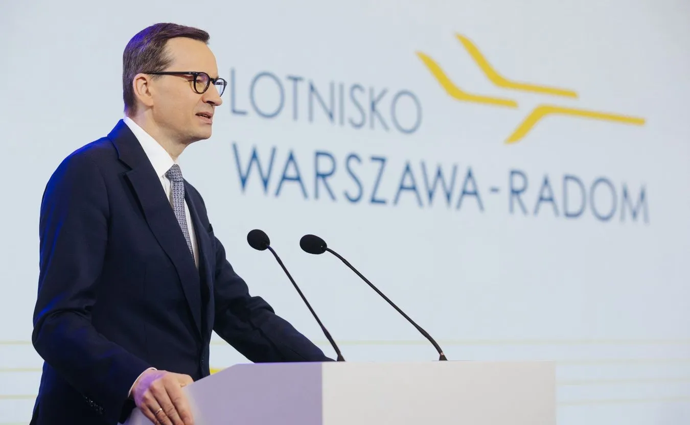 Premier otworzył port lotniczy Warszawa-Radom